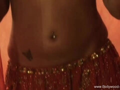 Amatør, Stor rumpe, Store pupper, Erotisk, Hjemmelaget, Inder, Milf, Alene