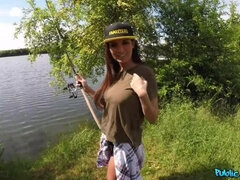 Amatööri, Suihinotto, Takaapäin, Käsihoito, Ulkona, Näkökulma pov, Julkinen, Tissit