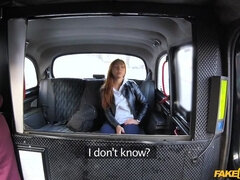 Pompino, Macchina, Da dietro, Toccando, Leccata, All'aperto, Punto di vista pov, Figa