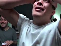 Amateur, Anal, Grosse bite, Collège université, Dortoir, Homosexuelle, Groupe, Hard