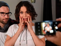 アナル, お尻, デカパイ, 茶髪の, バック, 手コキする, ストリッピング, ティーン