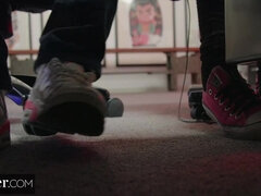 18, Blond, Kukk suging, Bakfra, Fingring, Spill, Fitte, Realitet