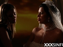 Velké kozy, Brunetka, Prstění, Hardcore, Hd, Lesbické, Výprask, Punčochy