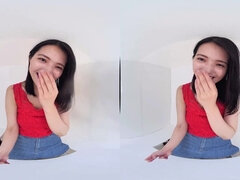 VR Amateur Japanese Girls Kissing And Licking