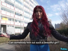 Lieveling, Brits, Natuurlijke tieten, Buiten, Doordringend, Gezichtspunt, Tatoeage, Nat