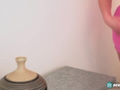 Bruinharig, Rondborstig, Oudere vrouw, Vrouw, Moeder, Monster, Alleen, Tieten likken