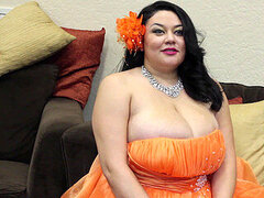 Plus-size, huge boobs, culo