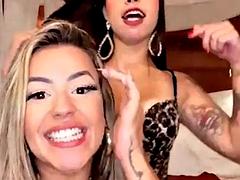 Amador amadora, Bebê, Peitos grandes, Loiroa, Hardcore, Lésbica, Tetas