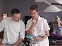 Amateur, Anal, Plantureuse, Doigter, Seins naturels, Adolescente, Nénés, Épouse