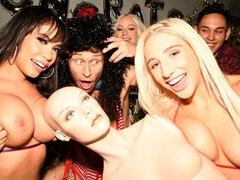 Rumpa, Stora tuttar, Avsugning, Fetisch, Kkm, Handjobb, Tonåring, Trekant