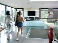 흑갈색 머리, 도기스타일, 페티쉬, 핑거링, 키스, 보지, 청소년, 젖가슴