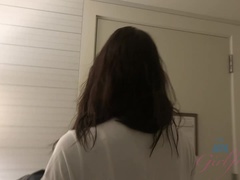 Pik sutte, Brunette, Fodjob, Kæreste, Håndjob, Hæle, Sprøjter, Bryster