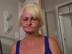 Amatør, Store bryster, Blondine, Onani, Ældre kvinde, Mor jeg gerne vil kneppe, Solo, Legetøj