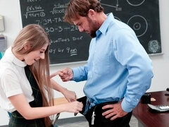 Blond, Hondjeshouding, Schoolmeisje, Geschoren, Rok, Strippen, Lerarin, Tiener