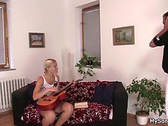 Szőke, Cseh, Apu, Hd, Nyalás, Nuni, Visítozás, Leborotvált