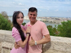 Lizanje anusa, Velika rit, Fafanje, Dekle drka tiča, Naravne joške, Obrito, Najstnice, Joške