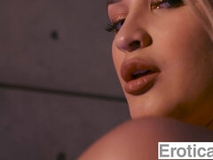 Kukk suging, Brunette, Dype svelg, Pikk, Runke, Fitte, Pupper