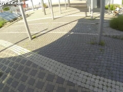 Tsekki, Silmälasit, Rankka, Ulkona, Näkökulma pov, Julkinen, Lelut