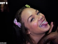 Pijpbeurt, Sperma shot, Diep in de keel, Sperma in gezicht, Handbeurt, Alleen, Slikken, Tiener