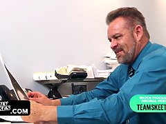 큰 가슴, 오랄섹스, 아빠, 깊은목구멍, 핸드잡, Hd, 사무실, 보지