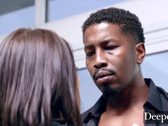 Grosse bite, Sucer une bite, Brunette brune, Faciale, Le plan cul à quatre, Rousse roux