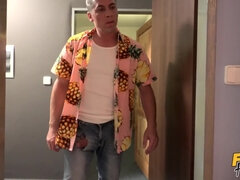 Bagno, Grande cazzo, Tette grandi, Pompino, Brunetta, Mamma che vorrei scoparmi, Cavalcando, Doccia