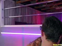 Amerikai, Popó, Cumizás, Csizmák, Gesztenyebarna, Kutya póz, Ujjazás, Lovaglás