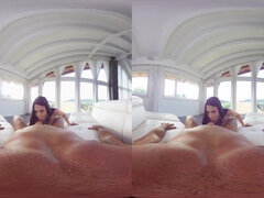 Μελαχροινή, Χύσιμο, Μαλακία, Σκληρό, Μουνί, Τσούλα, Βυζιά, Υγρό