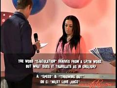 Babe, Store pupper, Britisk, Lesbisk, Slikking, Milf, Offentlig, Pupper