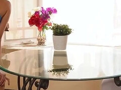 18, Blondine, Pik sutte, Brunette, Mor jeg gerne vil kneppe, Teenager, Trekant, Bryster