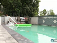 Velké péro, Velké kozy, Černé, Blondýna, Prsatá, Stříkání spermatu, Mezirasové, Kozičky