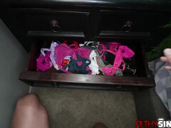 엉덩이, 오랄섹스, 흑갈색 머리, 깊은목구멍, 도기스타일, 팬티들, 면도된, 금기