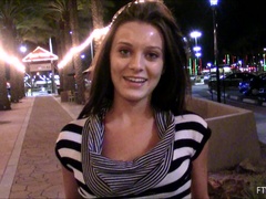 Anaal, Dichtbij, Fetisj, Vingeren, Voeten fetish, Masturbatie, Openbaar, Onder de rok