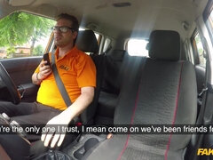 항문, 엉덩이, 영국인, 자동차, 핑거링, 핸드잡, 힐, 스커트