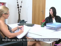 Arsch, Paar, Frau, Masturbation, Büro, Muschi, Spielzeuge, Spanner