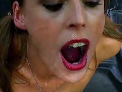 18 ans, Grosse bite, Bukkaké, Éjaculer dans la bouche, Faciale, Partouze, Mère que j'aimerais baiser, Adolescente