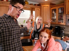 Monumentális dákó, Kutya póz, Baba, Filigrán alkatú, Pigtailek, Vöröshajú, Iskolás lányka, Leborotvált