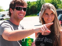 Iso kulli, Isot tissit, Takaapäin, Rankka, Ulkona, Ajeltu, Laiha, Tissit