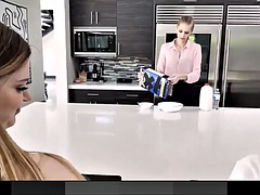 Amatør, Stor kukk, Blond, Sperm skott, Milf, Stemor, Lærer, Tenåring