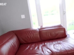 Grosser schwanz, Grosse titten, Spermaladung, Kehlenfick, Handjob, Milf, Pov, Jungendliche (18+)