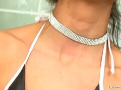 Bdsm, Brunetka, Femdom, Fetiš nohou, Hd, Ponížení, Milf žcbp, Tetování