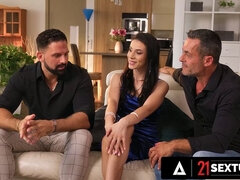 In den arsch, Grosse titten, Blasen, Kehlenfick, Doppelpenetration, Milf, Rau, Flotter dreier