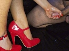 Spermaladung, Schmuddelige sprache, Füsse, Weibliche domination, Fussjob, Handjob, Absätze