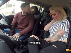 Amatør, Stor svart kvinne, Blond, Britisk, Barmfager, Bakfra, Hardcore, Pupper