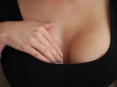 Gros seins, Talons, Insertion, Masturbation, Chatte, Jupe, Suçant, Vibromasseur