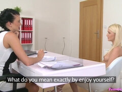 Βυζαρού, Λεσβία, Έφηβος