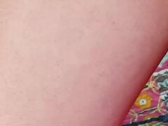 Africké, Velké péro, Černé, Kluk v dámském, Stříkání spermatu, Nohy, Sólo, Punčochy