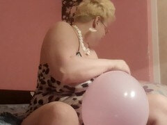 Plump, balloon fetish, balloon sit pop