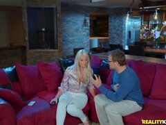 Zadok, Blondína, Auto, Prichytení, Macaté, Na psíka, Bozkávanie, Nevlastná mama