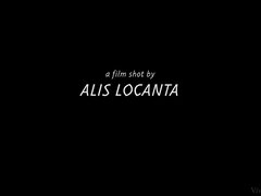 Υπνοδωμάτιο, Κούκλα, Λεσβία, Καλσόν, Τρίο